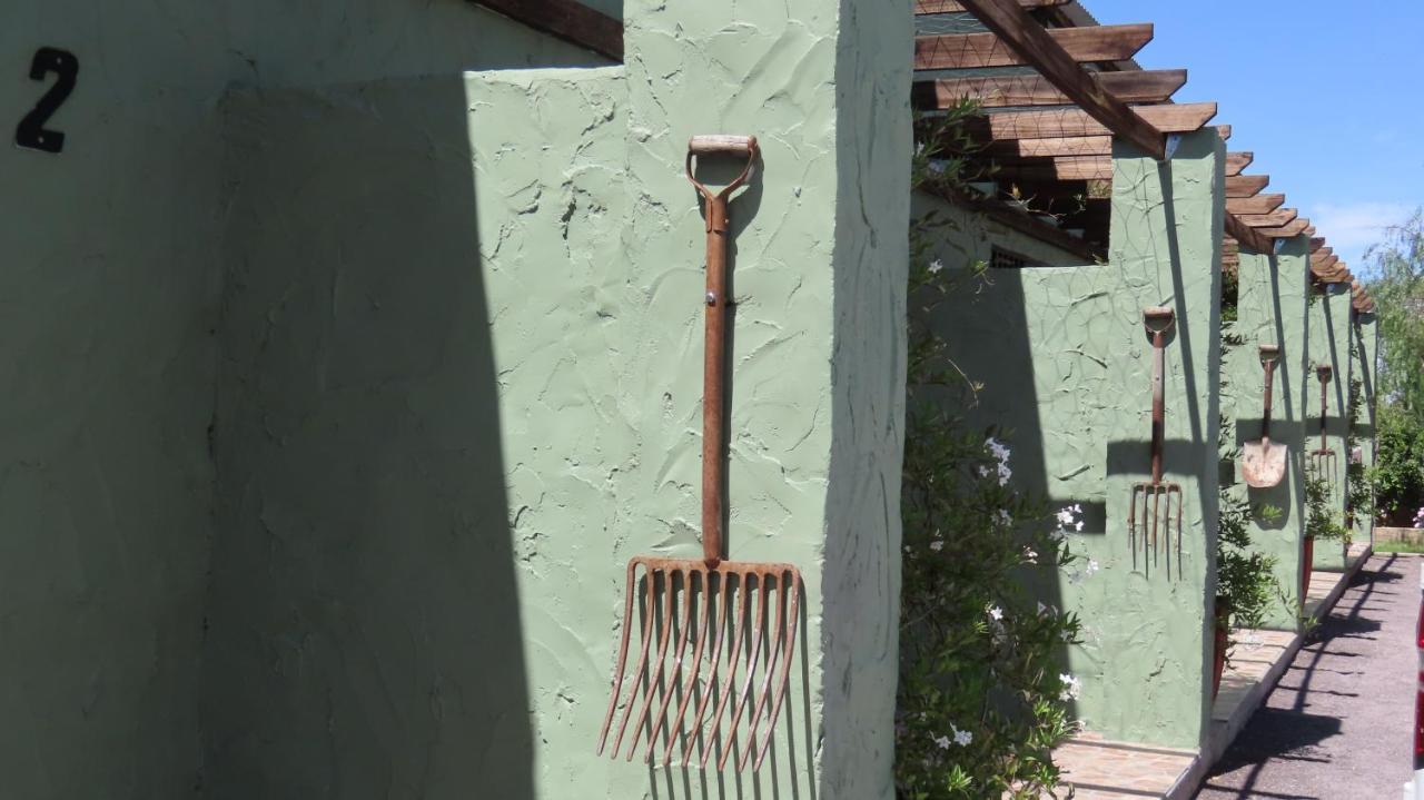 Die Windpomp Gastehuis Beaufort West Exterior foto